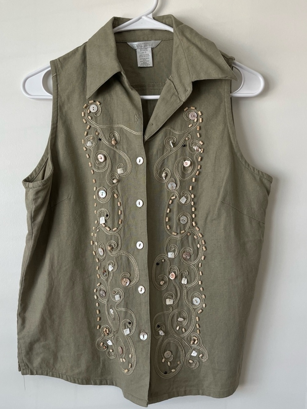 Connection 18 Olive Green Embellished Sleeveless Button-Front Tank